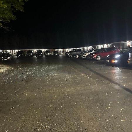 Rogers Motel Smiths Falls Eksteriør billede