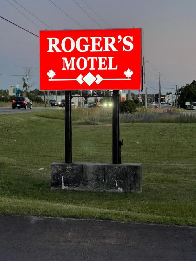 Rogers Motel Smiths Falls Eksteriør billede